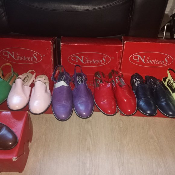 Nineteens - Picture 13 of 13